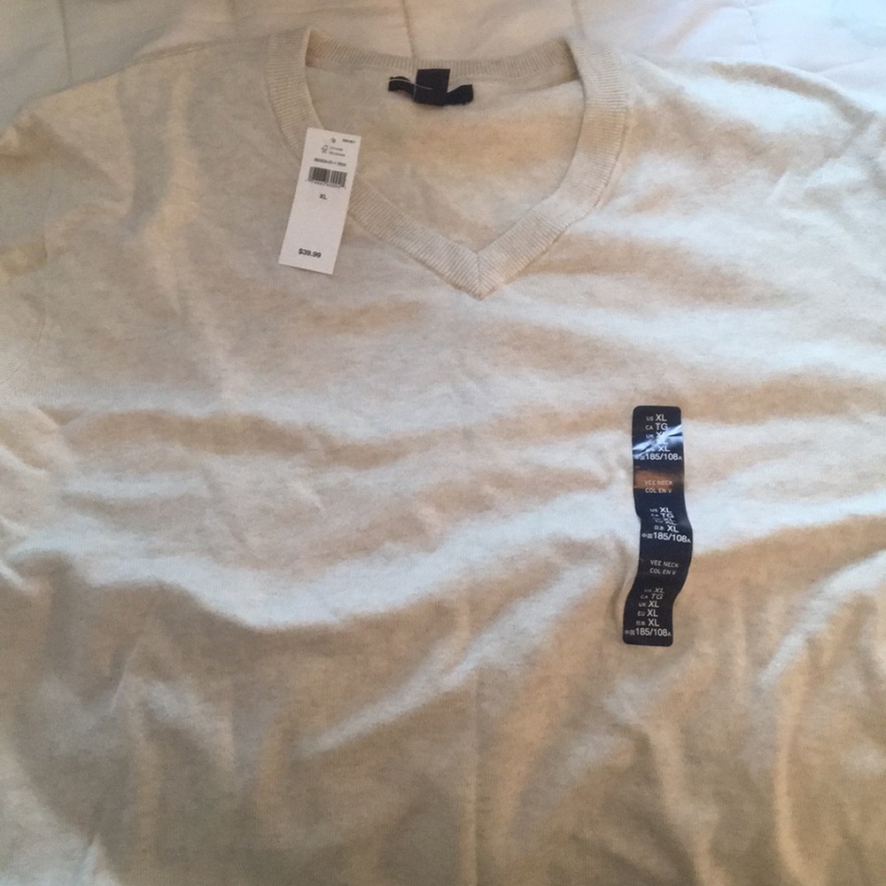 Men’s V neck